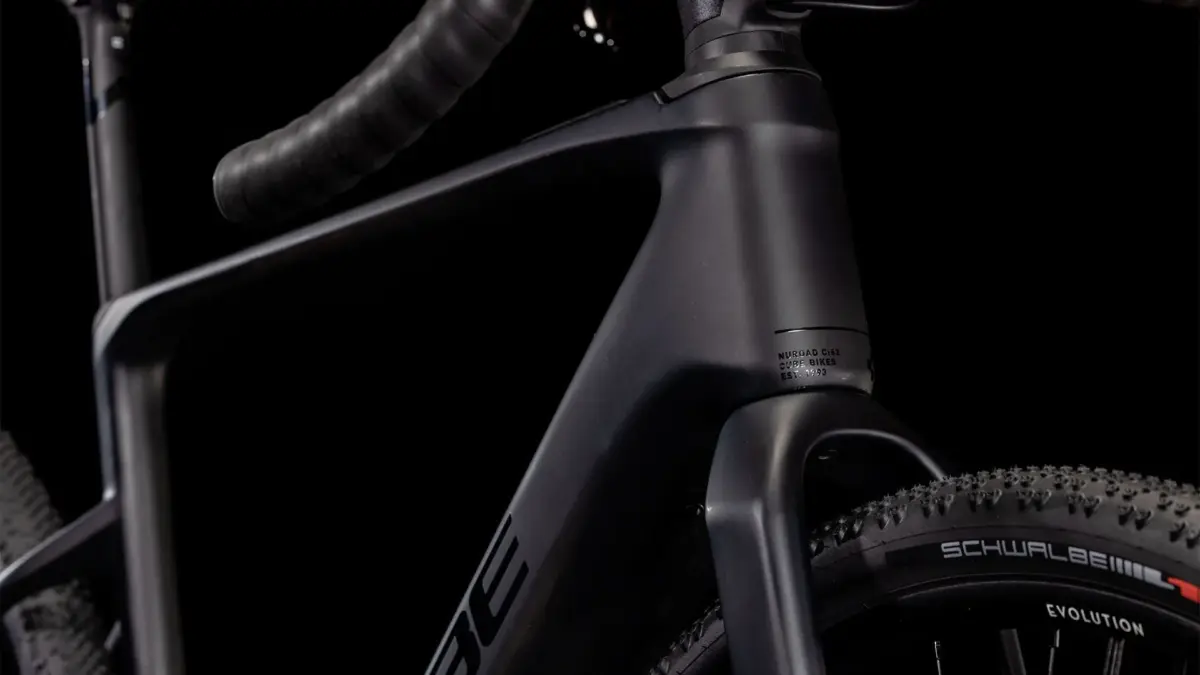 Cube Nuroad Hybrid C:62 SLX 400X carbone'n'glossy (2025) – Image 2