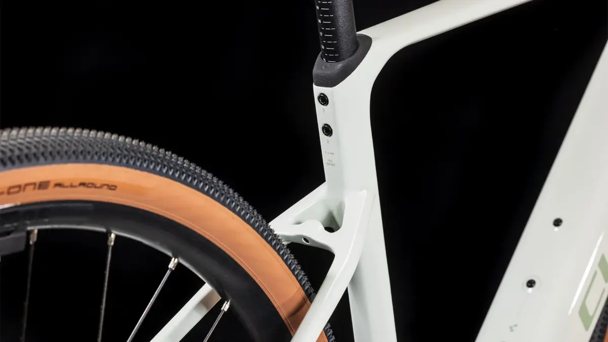 Cube Nuroad Hybrid C:62 Race 400X desertstone'n'green (2025) – Image 4
