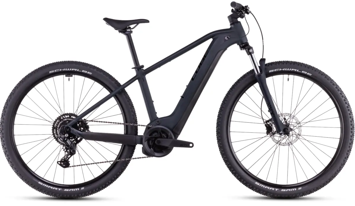 Cube Reaction Hybrid Performance 500 night'n'black (2025) – Image 1