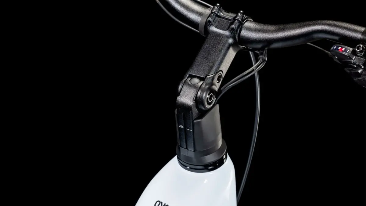 Cube Kathmandu Hybrid ONE 800 Easy Entry blanc polaire et noir (2025) – Image 5